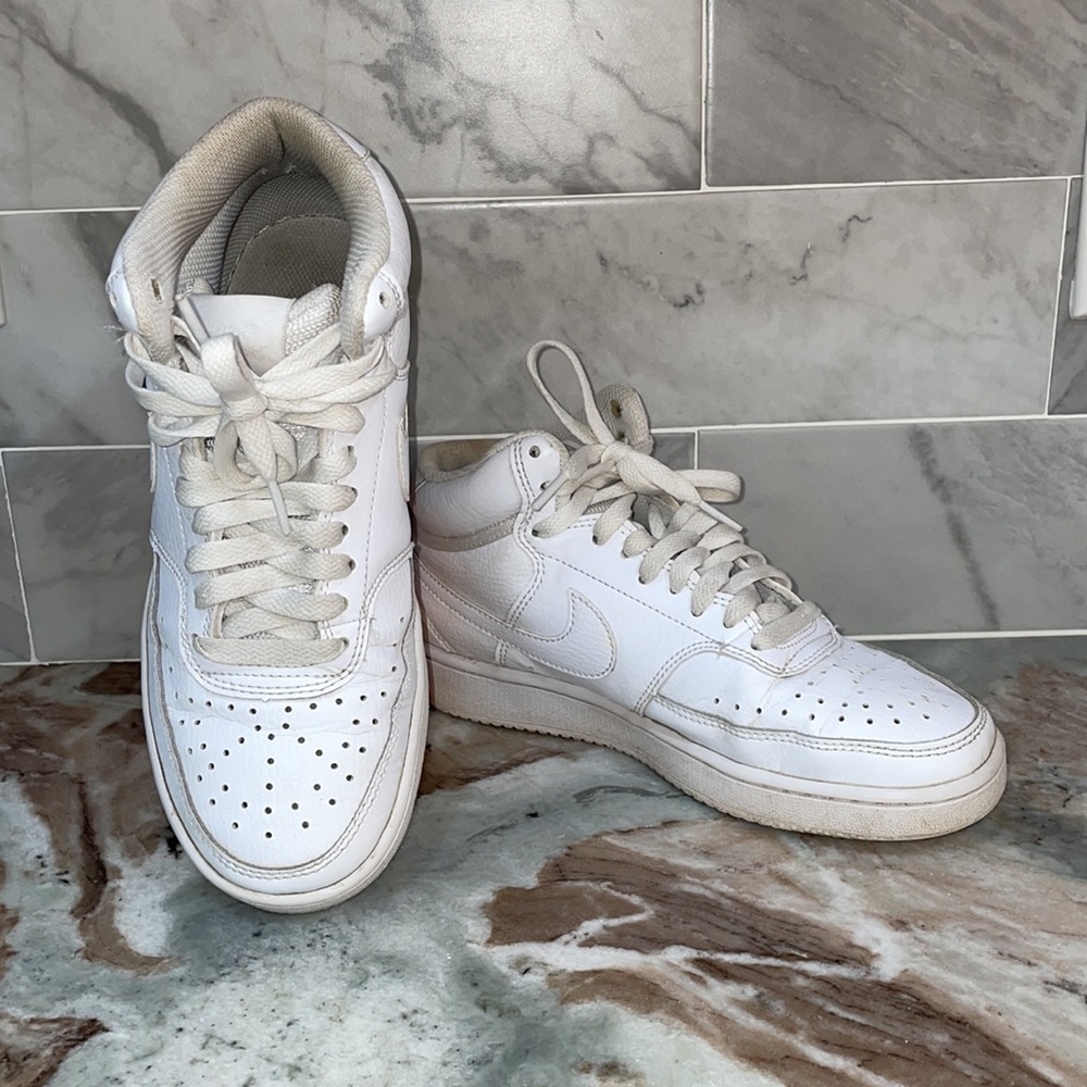 GUC Nike Women's Court Vision Mid Top Sneakers CD5436-100 Triple White Size 6.5